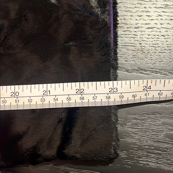 Club Monaco crushed velvet skirt - Picture 8 of 8